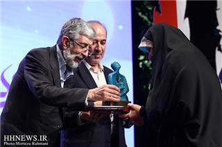 حوزه هنری، در حال ادای دین به شهید آوینی است///خبر شب