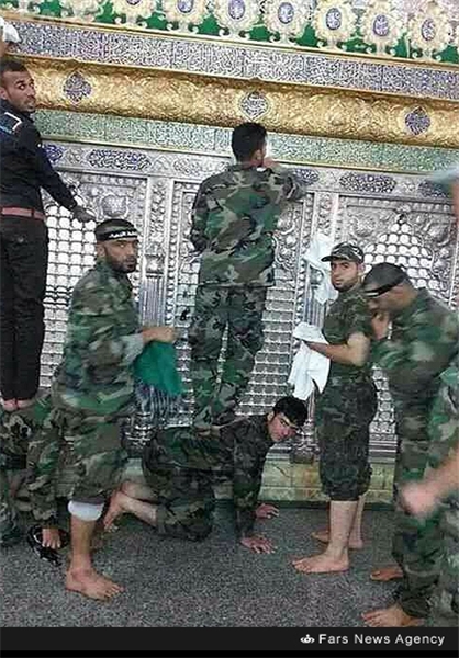 مدافعان حرم در حال غبار روبی حرم حضرت زینب (س) +عکس مدافعان حرم در حال غبار روبی حرم حضرت زینب (س) +عکس