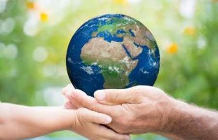 تشکیل زنجیره دانش آموزان همزمان با هفته زمین پاک