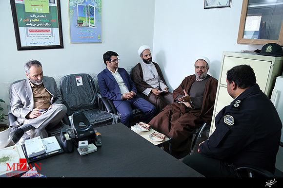 بازدید دادستان قزوین از منطقه و پاسگاه انتظامی چوبیندر + عکس بازدید دادستان قزوین از منطقه و پاسگاه انتظامی چوبیندر + عکس