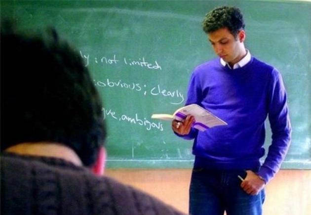 عادل فردوسی پور در حال تدریس +عکس عادل فردوسی پور در حال تدریس +عکس