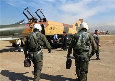 فروند جنگنده F۴ نهاجا در مهرآباد +تصاویر فروند جنگنده F۴ نهاجا در مهرآباد +تصاویر