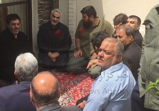 حضور سرلشکر سلیمانی در منزل فرمانده متوفی نیروهای ویژه سپاه+تصاویر