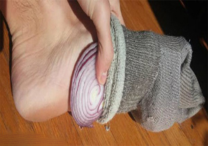 هر شب داخل جورابتان پیاز بگذارید