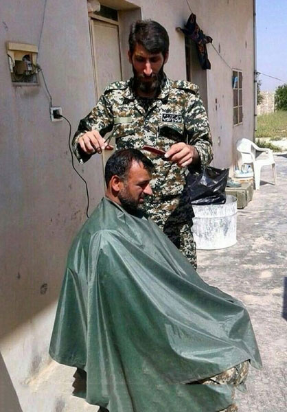 پیرایشگری که هر کسی را اصلاح کرد، شهید شد +عکس