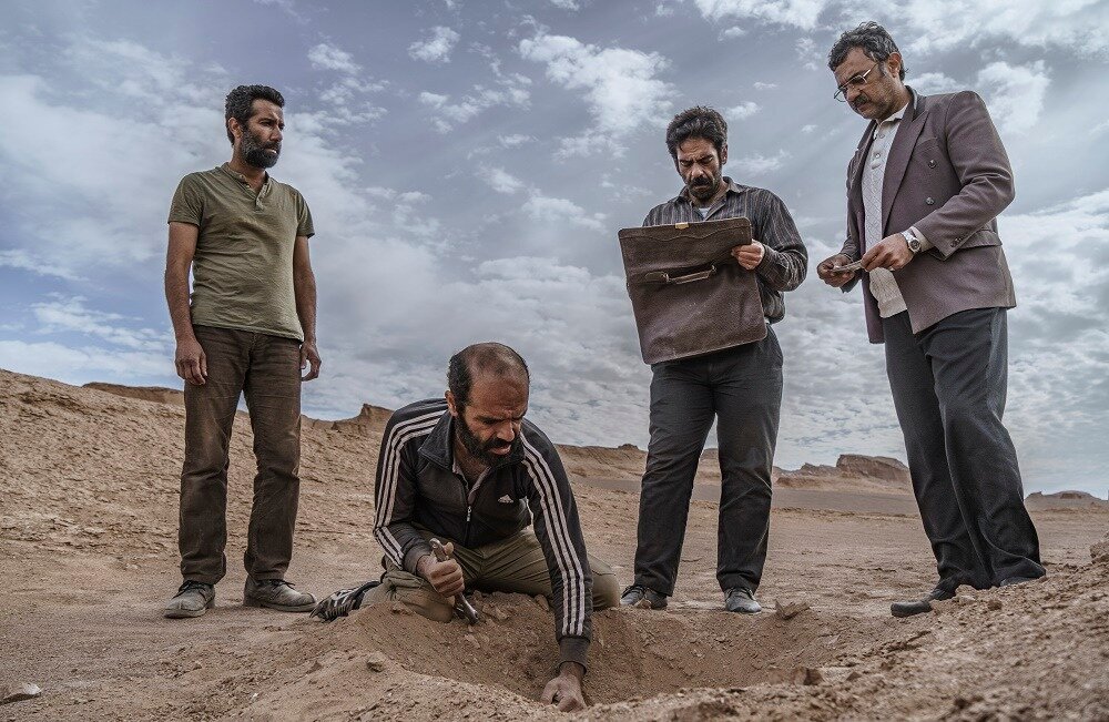 انتشار تصاویری از فیلم سینمایی «علت مرگ: نامعلوم» به کارگردانی علی زرنگار