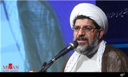 مدافعان حرم سبب عزت و اقتدار و امنیت ایران شده‌اند/ استقلال و امنیت کشور از مسیر اقتدار می‌گذرد