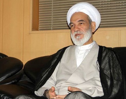 بی بی سی می خواهد انقلاب اسلامی را انقلابی وابسته به غرب و شرق معرفی کند