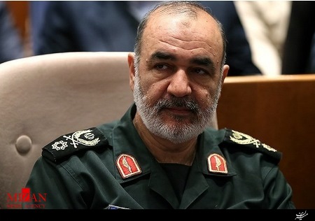 مقابله با تکفیریها را در عراق و سوریه ادامه میدهیم/جنگطلب نیستیم اما از ارزشهای خود دفاع میکنیم مقابله با تکفیریها را در عراق و سوریه ادامه میدهیم/جنگطلب نیستیم اما از ارزشهای خود دفاع میکنیم