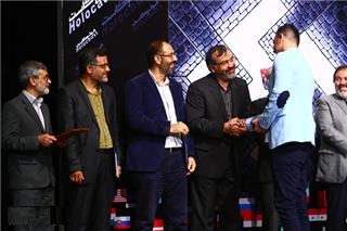 نمایشگاه هولوكاست، آزادی بیان را در غرب به چالش می‌كشد