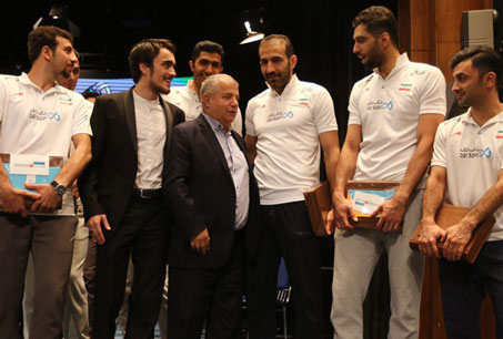 دعوت جالب «سلطان» از موسوی