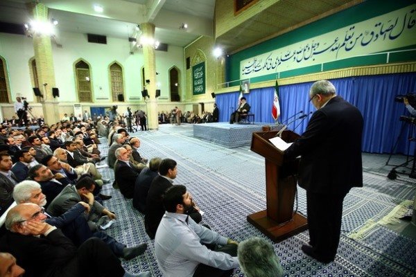 ضیافت افطار رهبر معظم انقلاب اسلامی با اساتید و اعضای جامعه دانشگاهی کشور