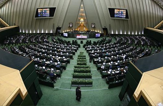آغاز جلسه علنی امروز مجلس/قرائت گزارش رئیس ستاد مبارزه با قاچاق کالا و ارز در مورد عملکرد این ستاد