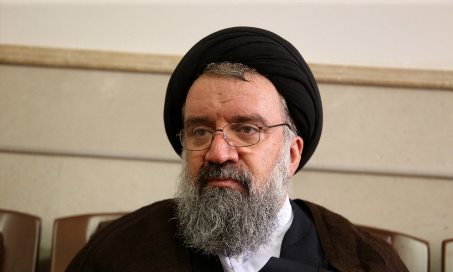 احیای لیالی قدر کانون عشق به خدا و ولایت است احیای لیالی قدر کانون عشق به خدا و ولایت است