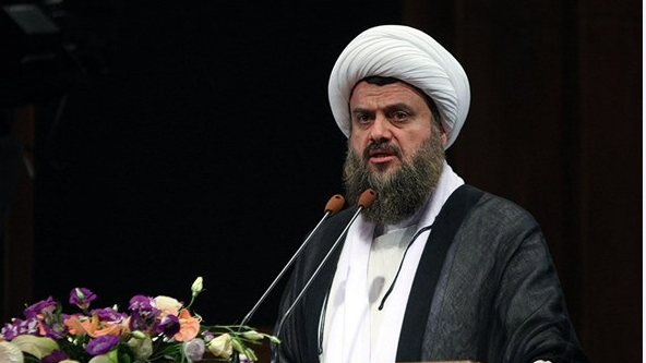 نباید کل نظام را به سبب بروز برخی مشکلات زیر سوال برد