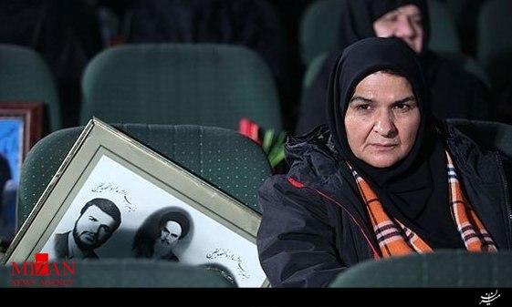 من به حجابم ایمان دارم/ کسانی که حجاب دارند را تشویق کنیم