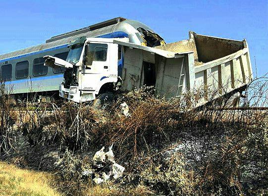 افزایش مجروحان تصادف قطار و کامیون به 38 نفر/ 6 نفر بستری شدند