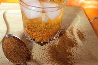 خوردن تنها آب خنک راهکار مقابله با گرما زدگی نیست/ معجزه خاکشیر،آبلیمو و دوغ در افراد گرما زده