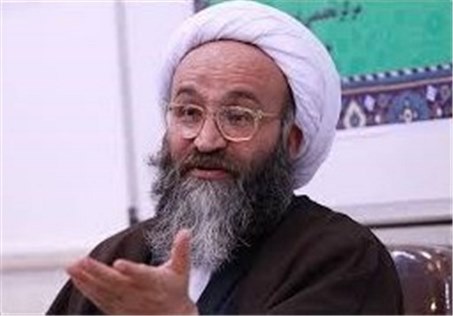 امام صادق (ع) دلهای تشنه به مکتب اهل بیت (ع) را با معارف الهی سیراب کرد امام صادق (ع) دلهای تشنه به مکتب اهل بیت (ع) را با معارف الهی سیراب کرد