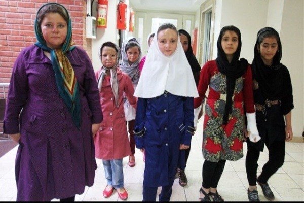 اعزام دانش آموزان حادثه دیده شین آباد به اروپا
