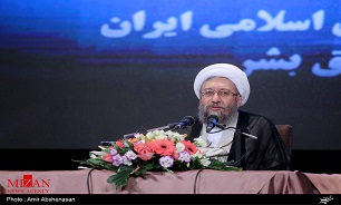 گفت‌وگو درباره حقوق بشر با اروپا به شرط دوطرفه بودن آن آغاز شود/ آمریکایی‌ها اهل خدعه هستند؛  ما برجام دو و سه و چهار و پنج نداریم/ اروپا هم باید درباره موارد متعددی از نقض حقوق بشر توضیح دهد/ چه کسانی از گروه‌هایی که سرِ کودک 10 ساله را می‌بُرند، حمایت می‌کند؟