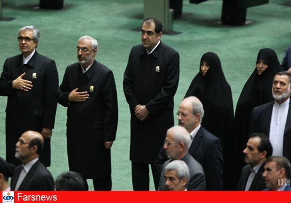 چهرههای سرشناس در لباس خادمی امام رضا(ع)+تصاویر چهرههای سرشناس در لباس خادمی امام رضا(ع)+تصاویر