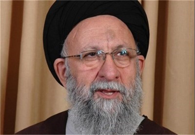 همه باید دنبال گفتمان اقتصاد مقاومتی باشیم/تلاش برای تحقق بانکداری اسلامی