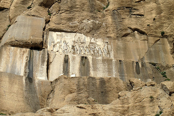 کریدور گردشگری ایران باستان را در کرمانشاه ایجاد میکنیم کریدور گردشگری ایران باستان را در کرمانشاه ایجاد میکنیم