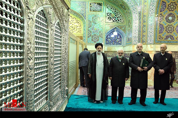 مراسم غبارروبی مضجع شریف حضرت رضا (ع) برگزار شد + عکس مراسم غبارروبی مضجع شریف حضرت رضا (ع) برگزار شد + عکس