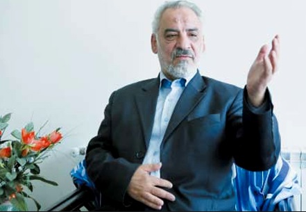 عربستان و آمریکا نفس تروریستها در سوریه را چاق نگه می دارند/آمریکا بدعهدترین کشور در طول تاریخ است
