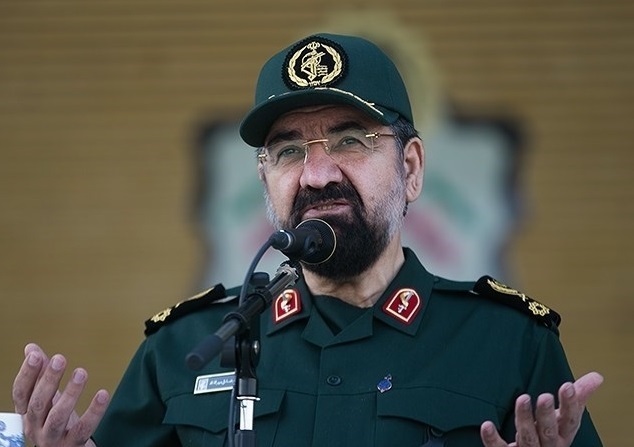 منتقدان نیروهای مسلح پاسخگوی وضعیت اقتصادی باشند منتقدان نیروهای مسلح پاسخگوی وضعیت اقتصادی باشند