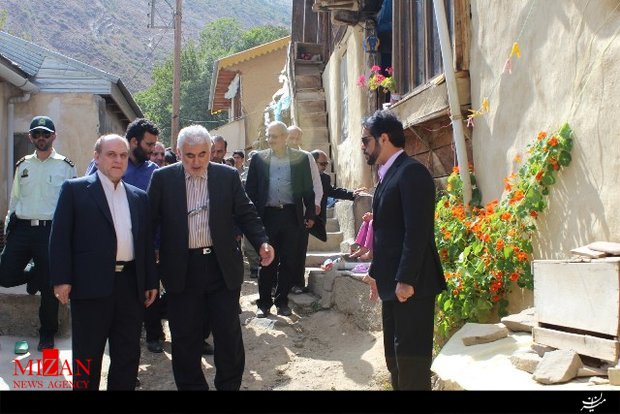 معماری متفاوت روستای شمالی با سقفهای تخت/ «مران» دلوجان میبرد معماری متفاوت روستای شمالی با سقفهای تخت/ «مران» دلوجان میبرد