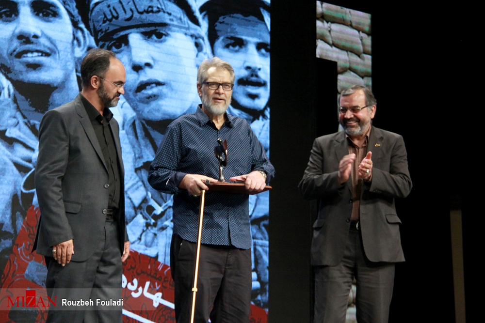 حسینی: دوست داشتم بر دستان شهید بابایی بوسه می‌زدم/ رضایی: مقاومت تنها در صحنه دمشق و مکه نیست، نیاز به عشق هم دارد تا تردید افراد عمومی دنیا را پاک کند+ عکس