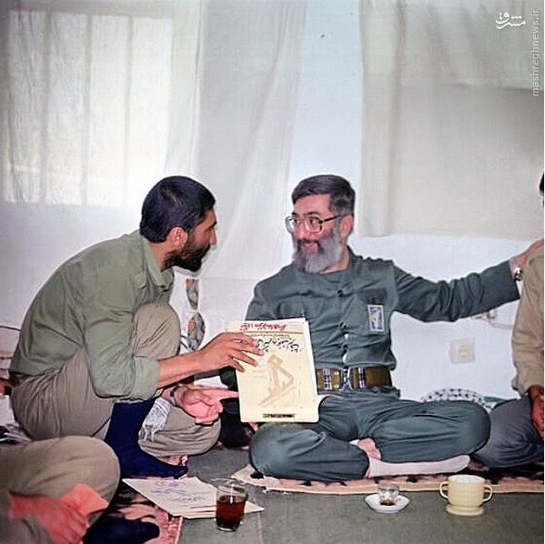عکس کمتر دیدهشده رهبری در لباس سپاه عکس کمتر دیدهشده رهبری در لباس سپاه