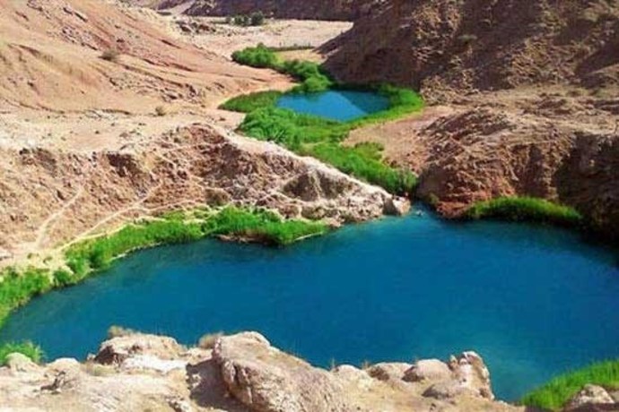 عجیبترین دریاچهها و تالابهای ایران+عکس عجیبترین دریاچهها و تالابهای ایران+عکس