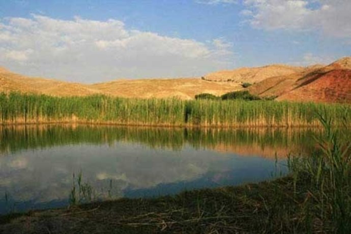 عجیبترین دریاچهها و تالابهای ایران+عکس عجیبترین دریاچهها و تالابهای ایران+عکس