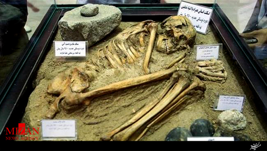 رونمایی از اسکلت 7500 ساله در اراک + فیلم