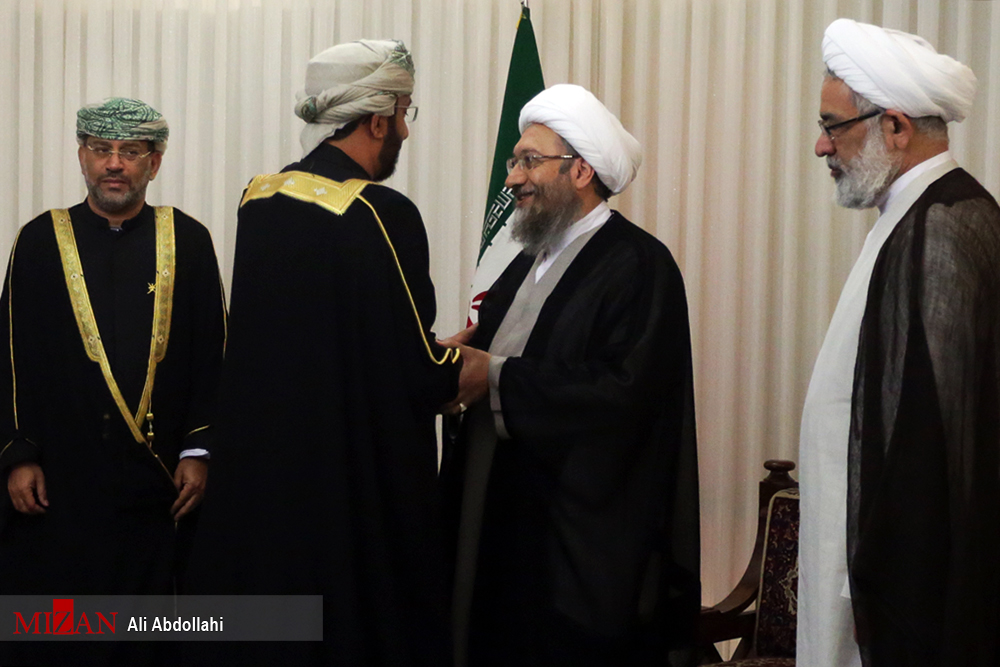 عمان از تمام ظرفیت ها و امکانات خود برای پیگیری حقوق خانواده های شهدای فاجعه منا استفاده کند/ ایران و عمان نسبت به پیشبرد مذاکرات مشترک در سطوح بین المللی اقدام کنند عمان از تمام ظرفیت ها و امکانات خود برای پیگیری حقوق خانواده های شهدای فاجعه منا استفاده کند/ ایران و عمان نسبت به پیشبرد مذاکرات مشترک در سطوح بین المللی اقدام کنند