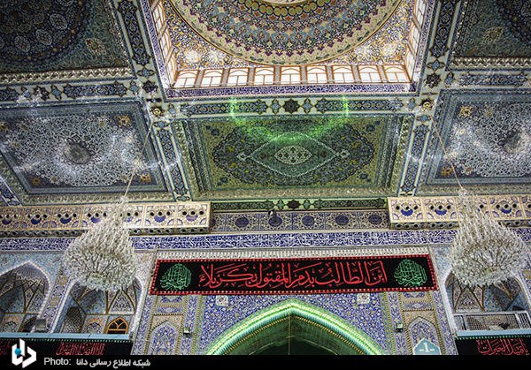 سیاه پوش کردن حرم امام حسین(ع)/عکس
