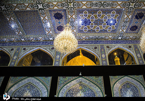 سیاه پوش کردن حرم امام حسین(ع)/عکس