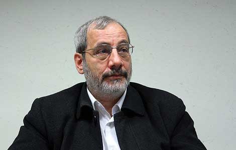 اهمیت آموزش منافع ملی و راه های حفظ آن/ پرهیز از نگاه ژورنالیستی به موضوع دفاع مقدس
