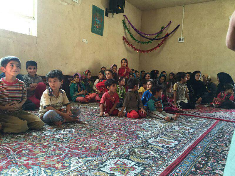 کشت زعفران در روستایی که ساکنان آن از آب شرب هم محروم هستند/ کمک جهادگر فلسطینی به روستانشینان ایران کشت زعفران در روستایی که ساکنان آن از آب شرب هم محروم هستند/ کمک جهادگر فلسطینی به روستانشینان ایران