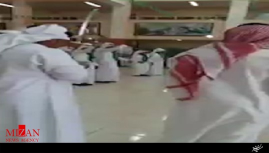 ‌رقص دانشجویان ‌سعودی در بین نمازگزاران + فیلم