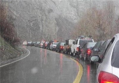 بارش باران در محورهای گیلان و مازندران بارش باران در محورهای گیلان و مازندران