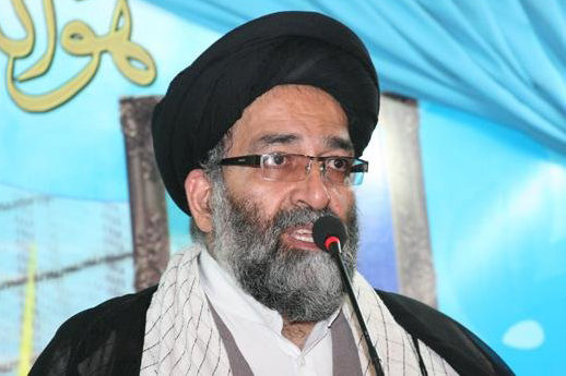در برابر امواج مخرب بیگانگان از انقلاب اسلامی دفاع خواهیم کرد