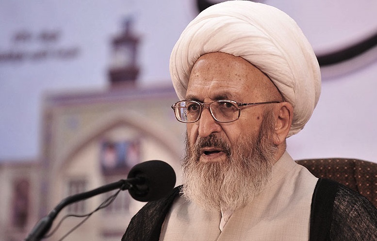 فضای مجازی سبب فساد جوانان می‌شود/ دشمن به دنبال فروپاشی نظام است