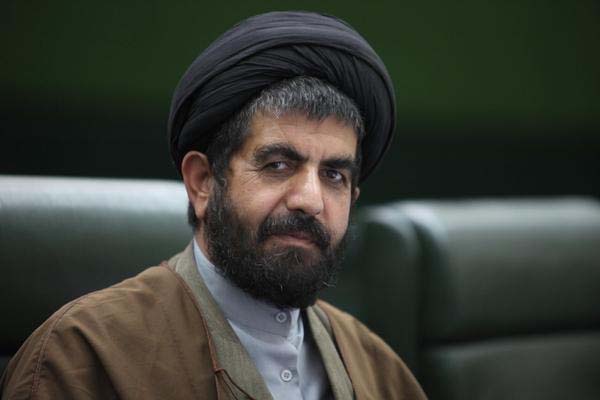 افرادی با پیوستن به تجمعات مقابل مجلس برای رسانه های بیگانه خوراک می سازند/ خواسته 80 درصد تجمع کنندگان به مجلس ارتباط ندارد افرادی با پیوستن به تجمعات مقابل مجلس برای رسانه های بیگانه خوراک می سازند/ خواسته 80 درصد تجمع کنندگان به مجلس ارتباط ندارد