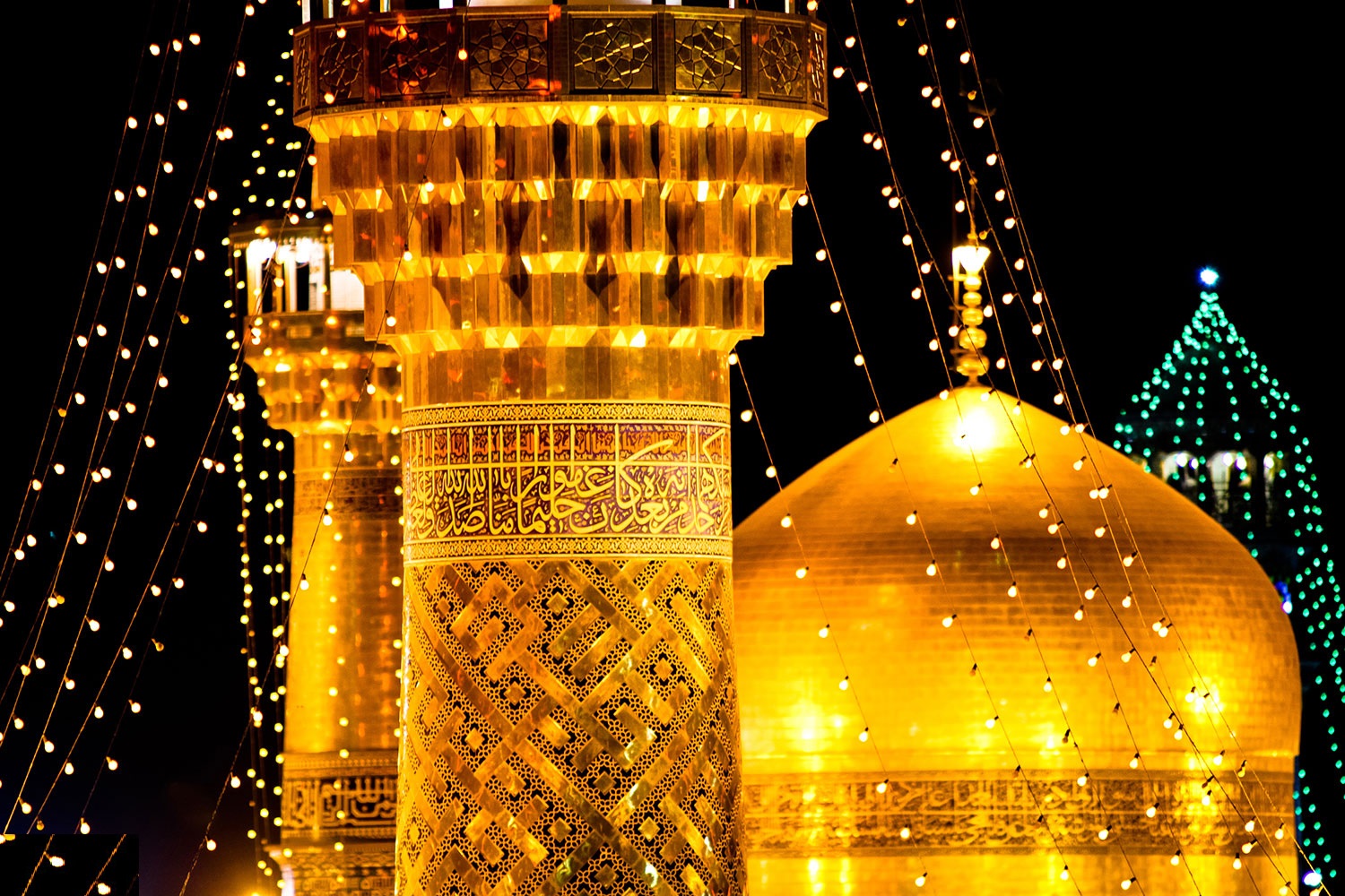 زمین زیر چتر خورشیدی در انتظار به آغوش کشیدن مردی از تبار محمد(ص)، بی قرار است زمین زیر چتر خورشیدی در انتظار به آغوش کشیدن مردی از تبار محمد(ص)، بی قرار است