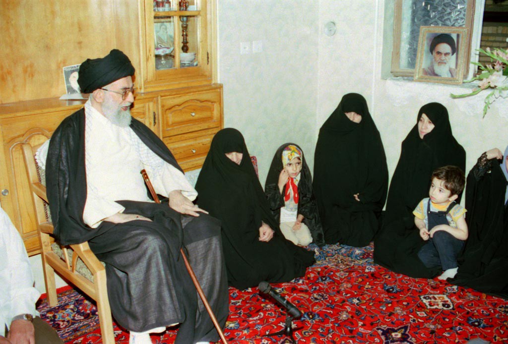 یسیسی یسیسی