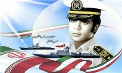 شهید همتی اوج غیرت ایرانی را در آب‌های کشورمان به نمایش گذاشت